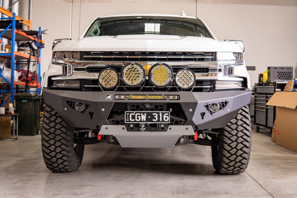 Predator bar on Chevy Silverado with optional lights