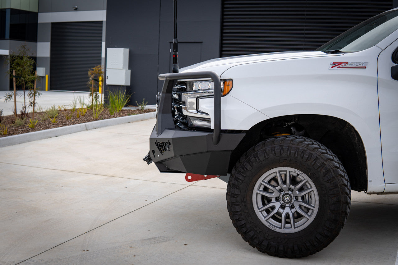 Chevy Silverado 1500 Toro bull bar with optional lights