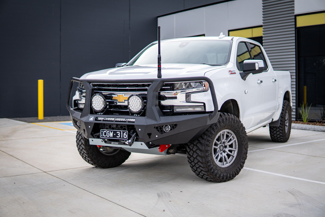 Chevy Silverado 1500 Toro bull bar with optional lights