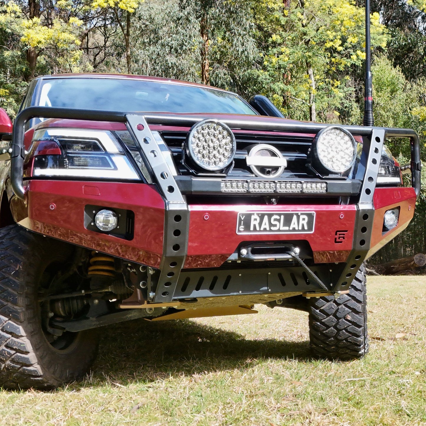 S5 Y62 Nissan Patrol Hooped (Dallas) Bull Bar