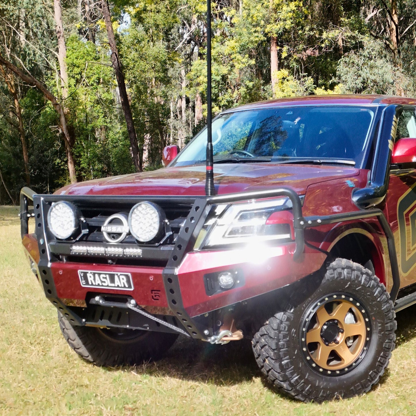S5 Y62 Nissan Patrol Hooped (Dallas) Bull Bar