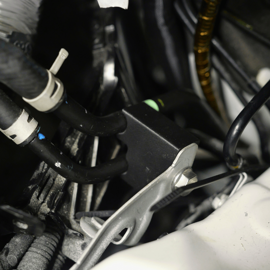 Dual Battery - N80 Hilux - Under Bonnet