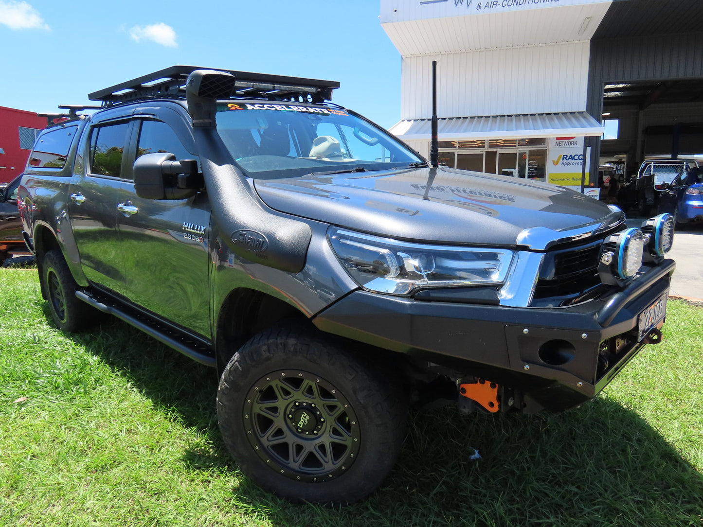 GMF 4x4 Toyota Hilux N80 2015+ Bonnet Aerial UHF Antenna Bracket