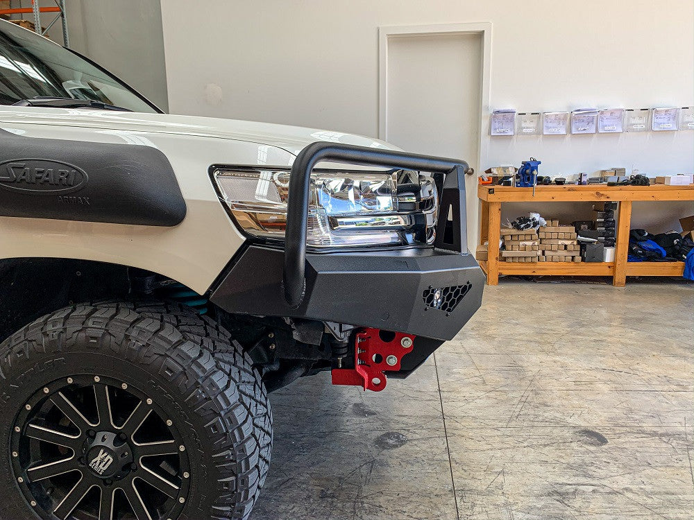 Offroad Animal Toro Bull bar LC200