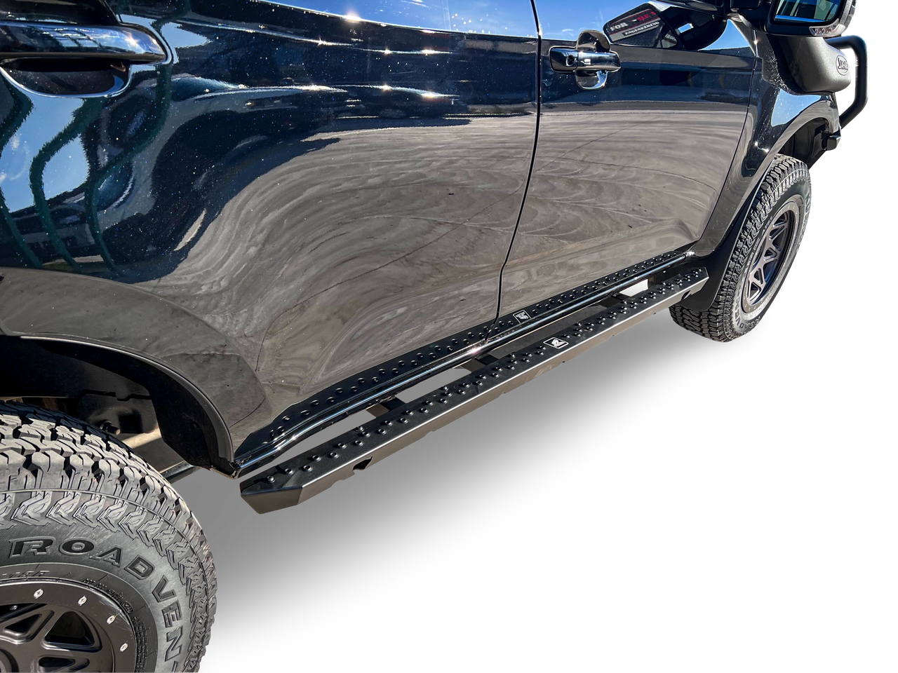 Isuzu MUX rock sliders