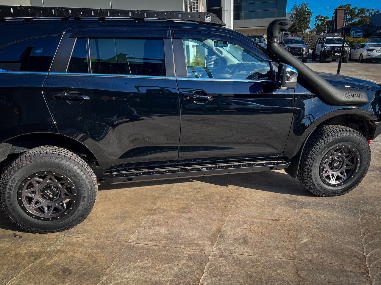 Isuzu MUX rock sliders