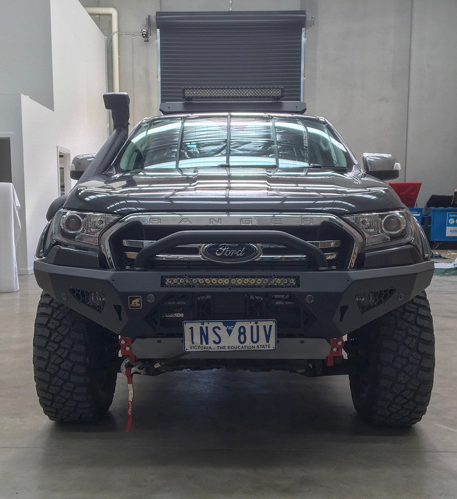 Predator bar on Ford Everest with Round top hoop shown
