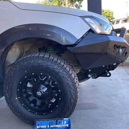 Predator bar on Dmax Xterrain