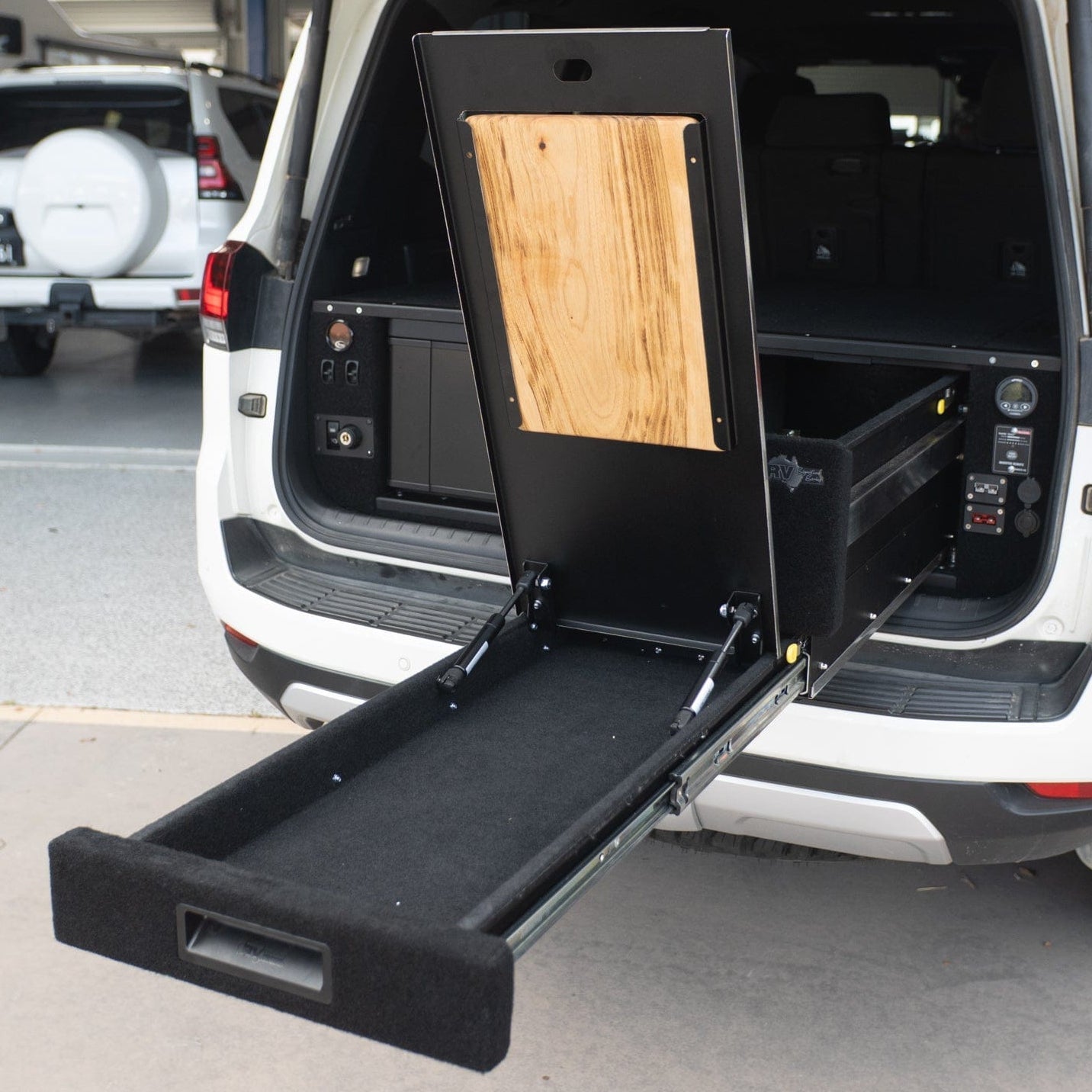 RVSS Signature Series The Evakool Weekender Plus to Suit Toyota Land Cruiser 300 Series & EvaKool 40l Drawer Fridge