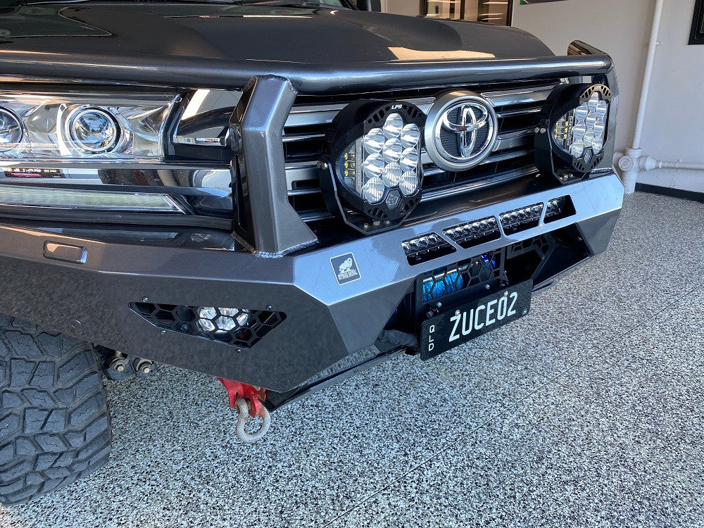 Colour coded Offroad Animal Toro Bull bar LC200